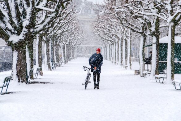 mountain bike in winter